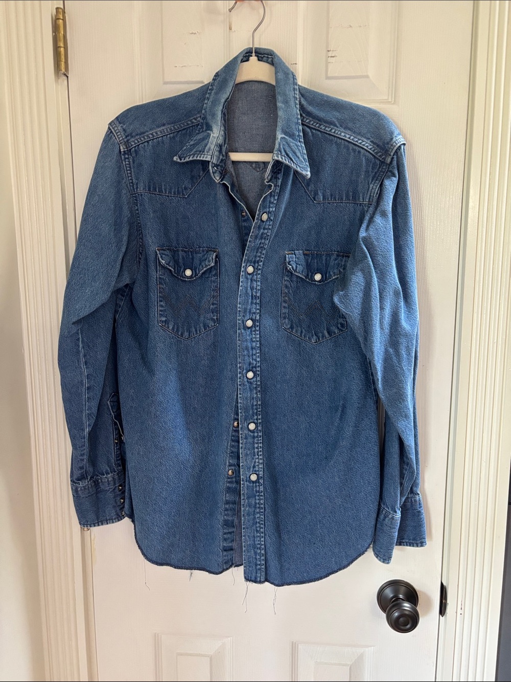 Wrangler Men’s Denim Pearl Snap Western Shirt - Blue